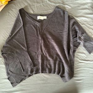 Gray mid length crop sweater
